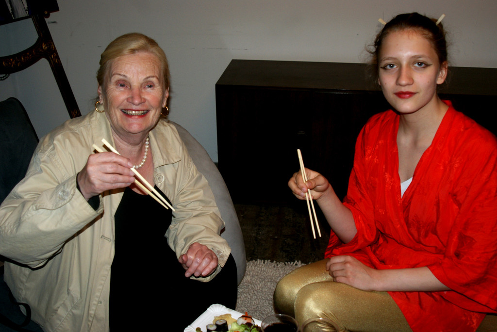 45 St__bchen-Kurs beim Sushi Essen.JPG
