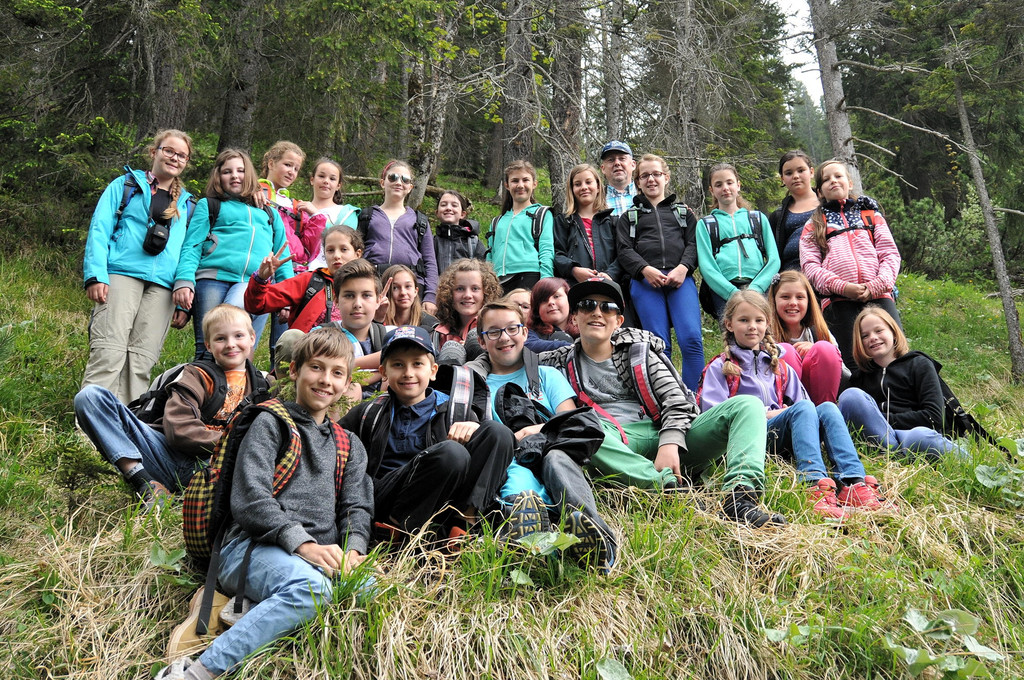 Waldtag_der_Klassen_2ab_05.jpg