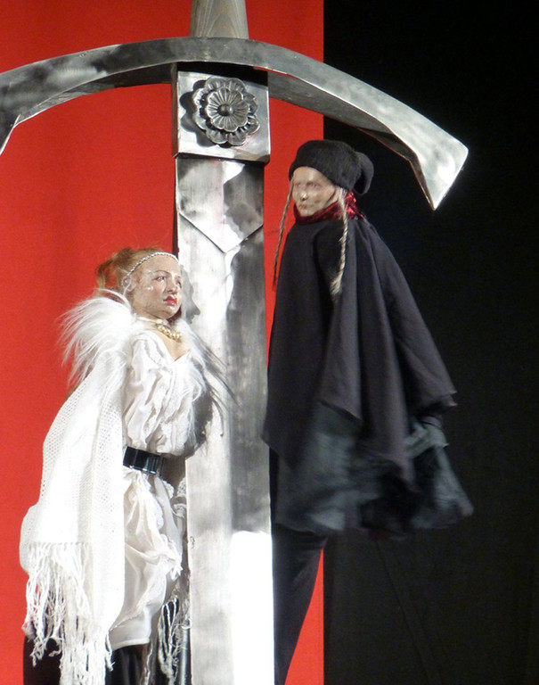 Brunhild8Kriemhild_Mutter.jpg