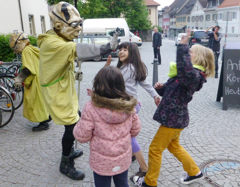 Aliens5Kinder _.jpg