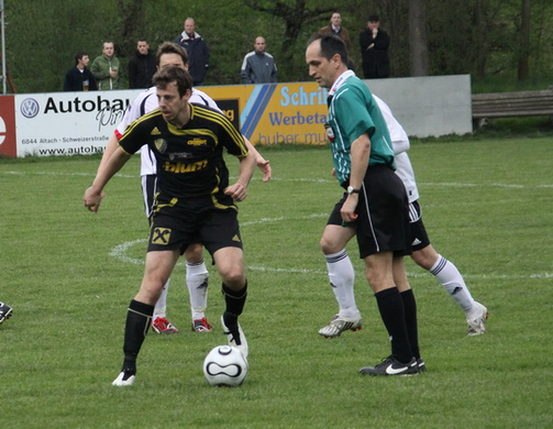 Maeder - Hoechst 010 061_jpg-1271618431