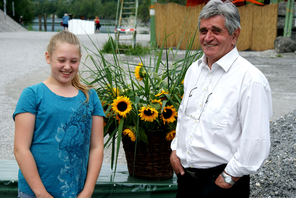 18 Kunstkenner Werner Kopf mit Enkelin Tabea.JPG