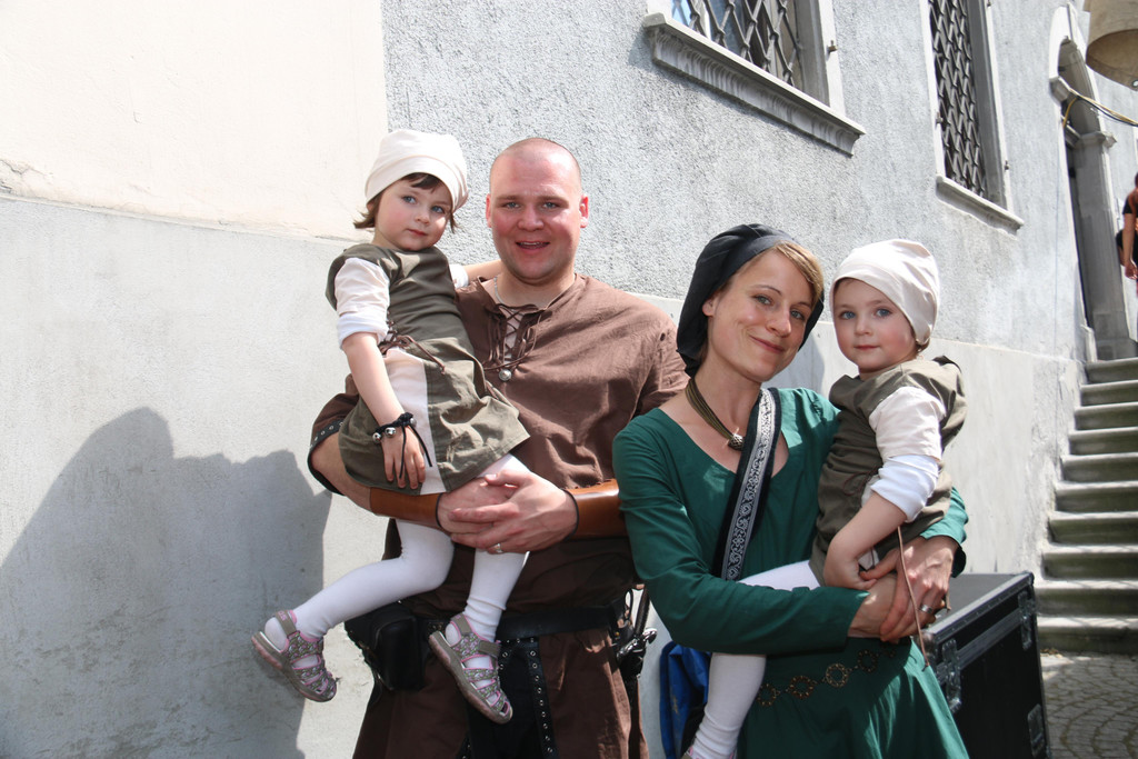 IMG_7132_Naemi_ Marcel Claudia und Alena.JPG