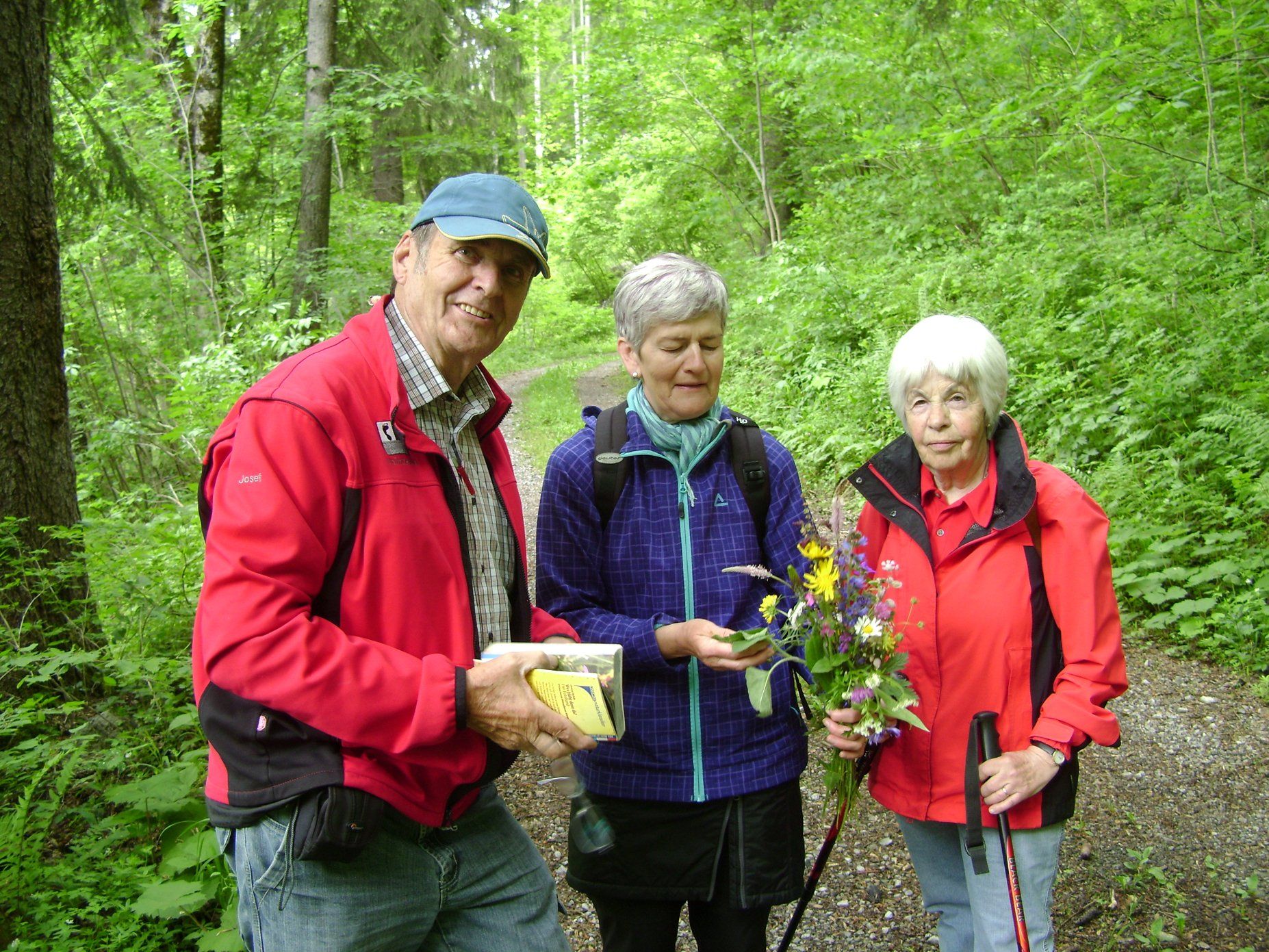 Blumenwanderung.JPG