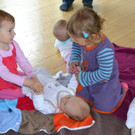 DSC_0107 Anna-Maria und Sophia mit Julian.JPG