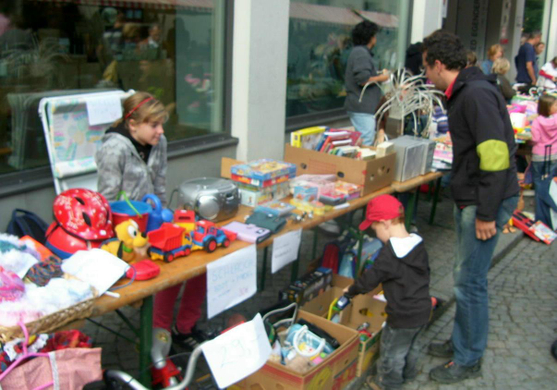 sm_gemeinde_troedelmarkt09_JPG-1271660541