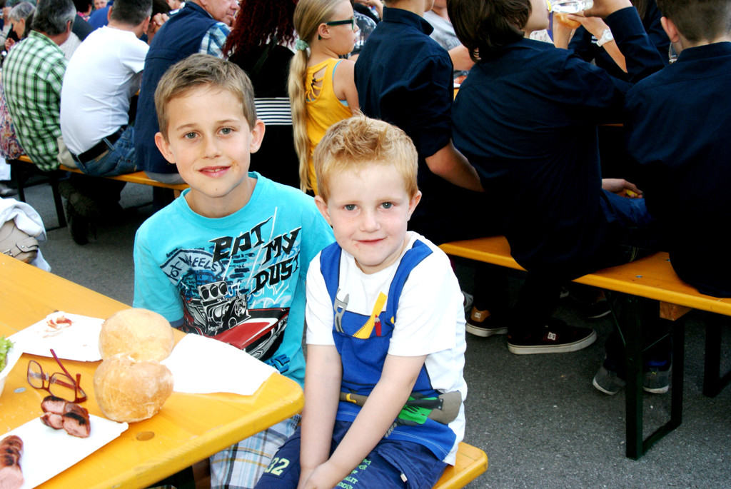 Niklas und Jannis.JPG