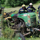 Niederösterreich: Mann in Mödling unter Traktor eingeklemmt