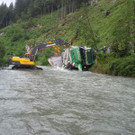 Wasserrettung Sattelzug in Gasteiner Arche
