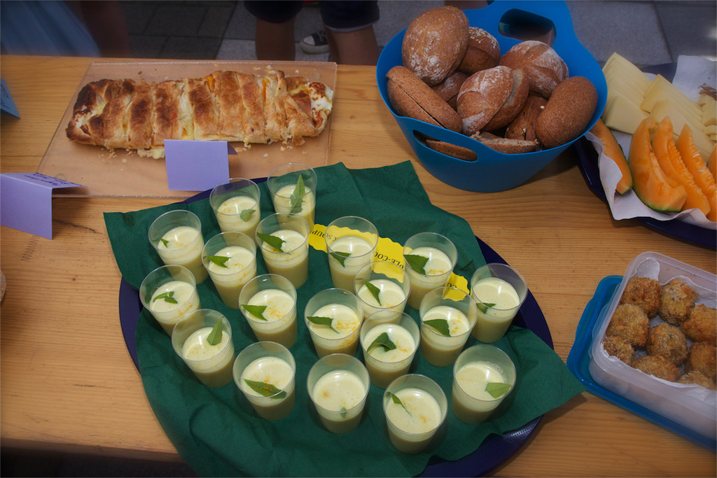 BK_ISR_International Family Dinner 9.jpg