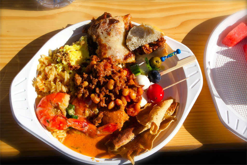 BK_ISR_International Family Dinner 24.jpg