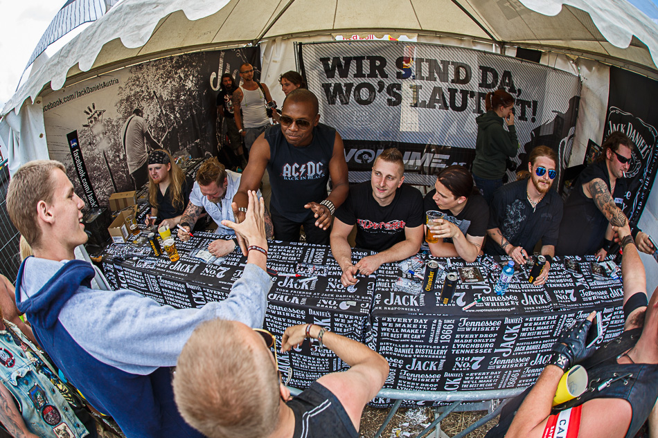 besucher - camping tag 2 - nova rock 2014 - florian wieser -48.jpg