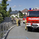 Pkw stürzt bei Thalgau in Bach