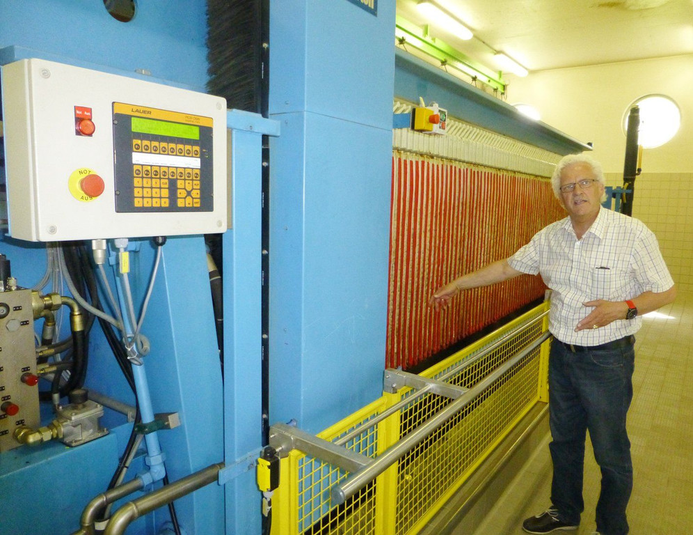 ARA12Schlammpresse.jpg