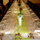 Festlich gedeckte Tafel.JPG