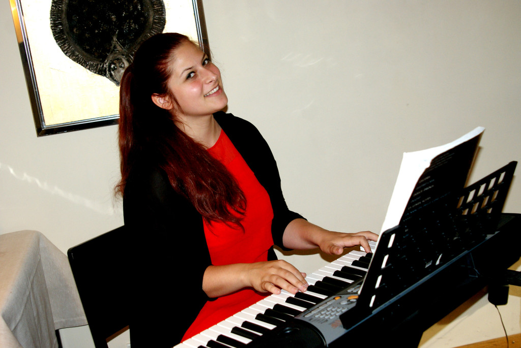 Jenny sorgte f__r dezente Hintergrundmusik.JPG