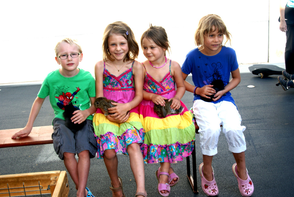 v_li_ Samuel 6__ Leonie _7__ Sarah _4__ Olivia _8_.JPG