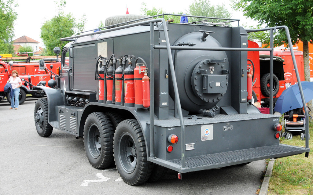 Feuerwehr-Oldtimer 20-06-2014 17.jpg