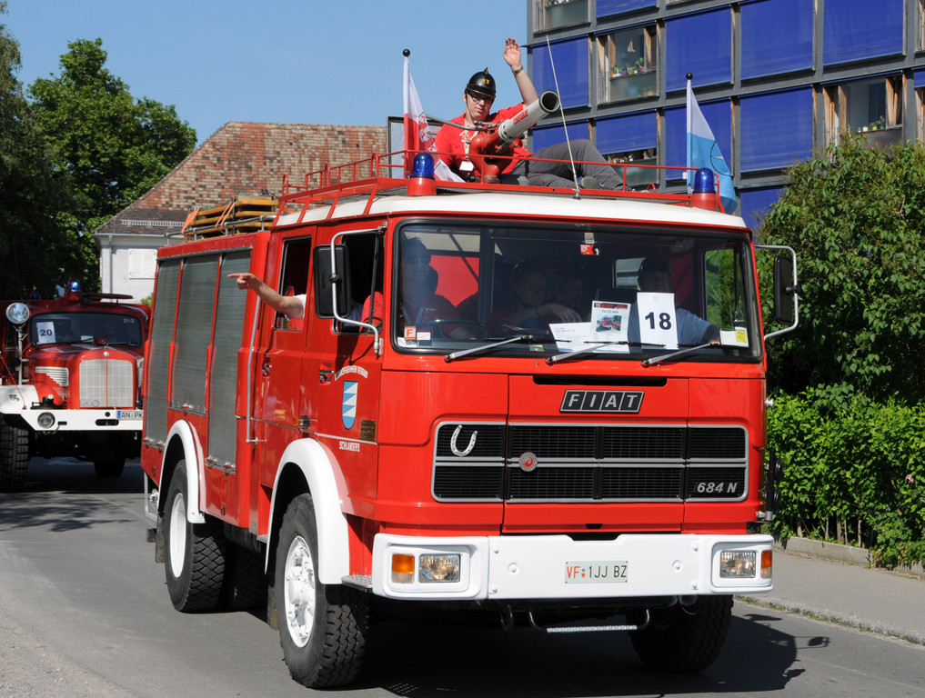 Feuerwehr-Oldies_Umzug 21-06-2014 82.jpg