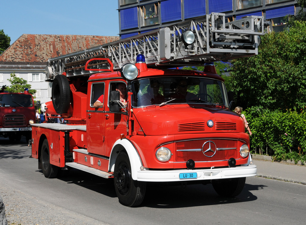 Feuerwehr-Oldies_Umzug 21-06-2014 94.jpg