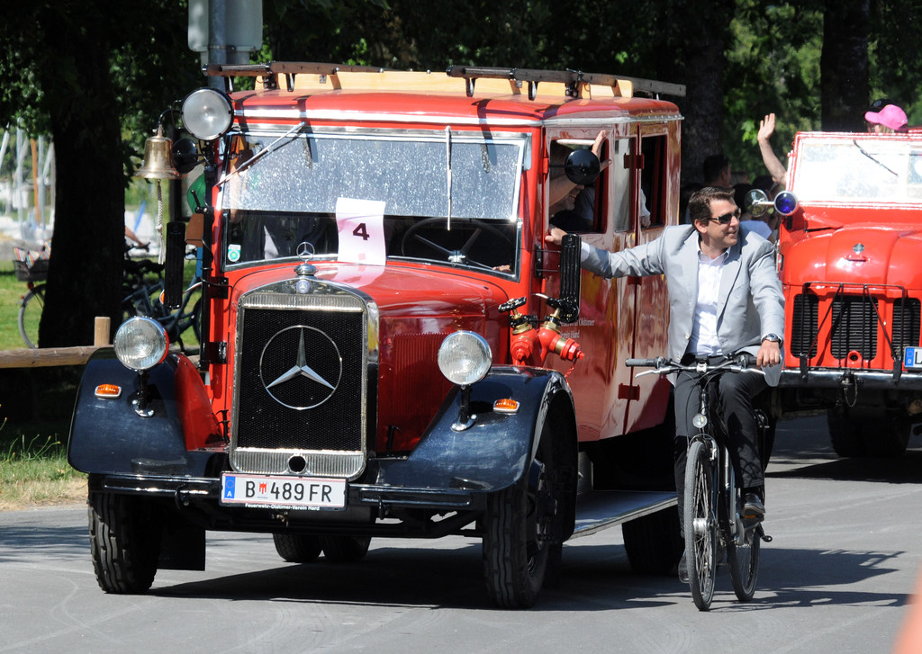 Feuerwehr-Oldies_UmzugT 21-06-2014 30.jpg