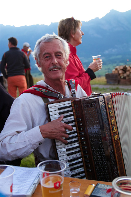 BK_Sonnwendfeuer auf der Egg Nofels 18.jpg