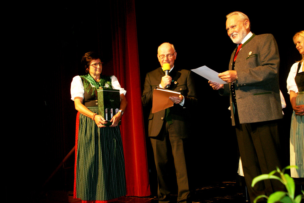 Auch Anton Mesotitsch wurde geehrt.JPG