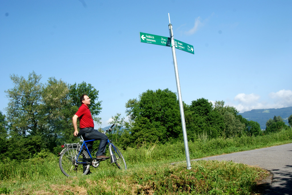 Die Radwegbeschilderung ist GR Dietmar Haller wichtig_.JPG
