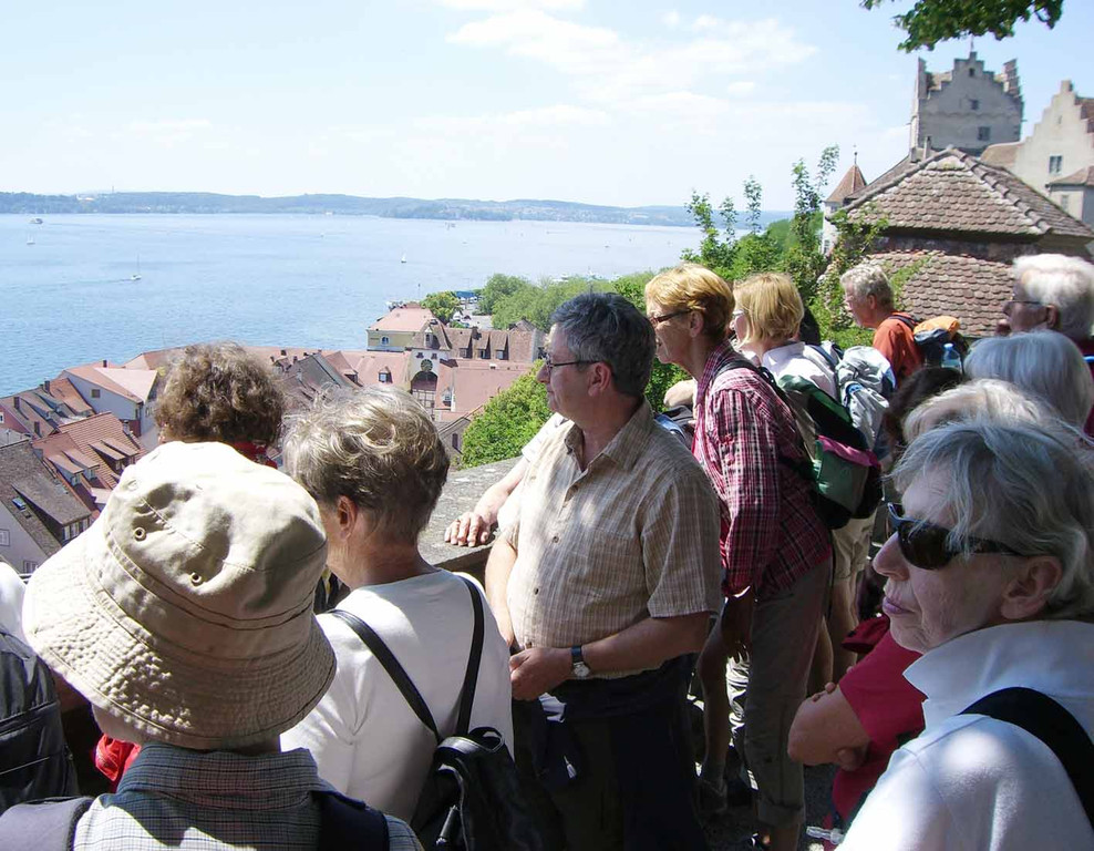 wandern14Blick vom Schlo__ auf den See.jpg