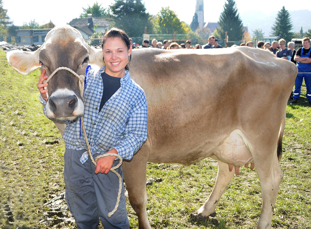 Jasmin_Koinegg_Braunvieh.jpg