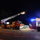 Fahrer prallt gegen Brücke und springt in Saalach