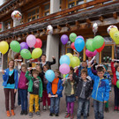 Bild-3 Die Ballons der VS-Fontanella wurden dem Wind __bergeben.jpg