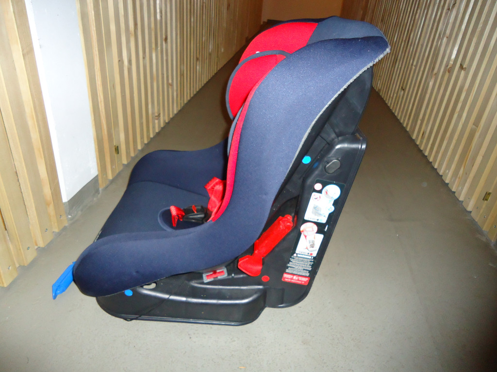 Maxi Cosi2.JPG
