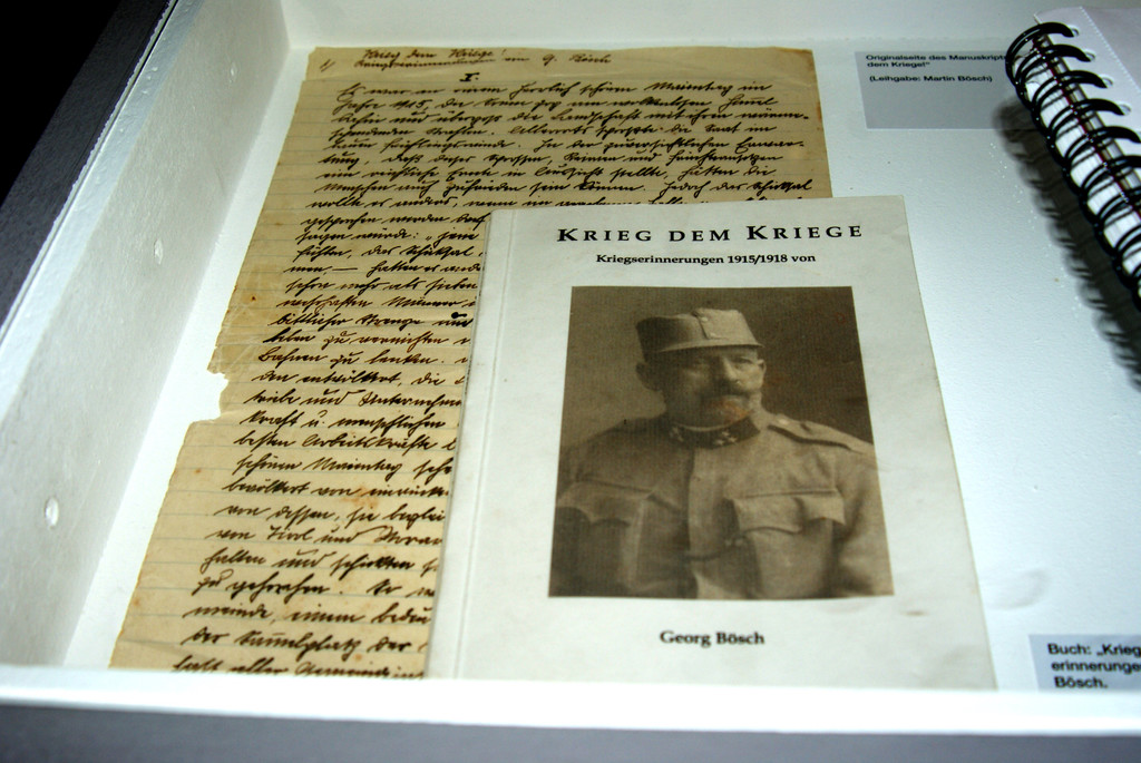 Krieg dem Kriege von Georg B__sch.JPG