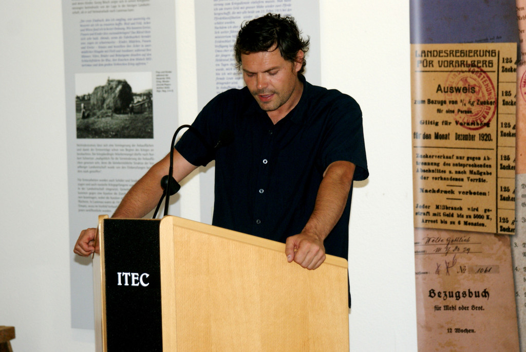 Oliver Heinzle leistet perfekte Forschungsarbeit.JPG