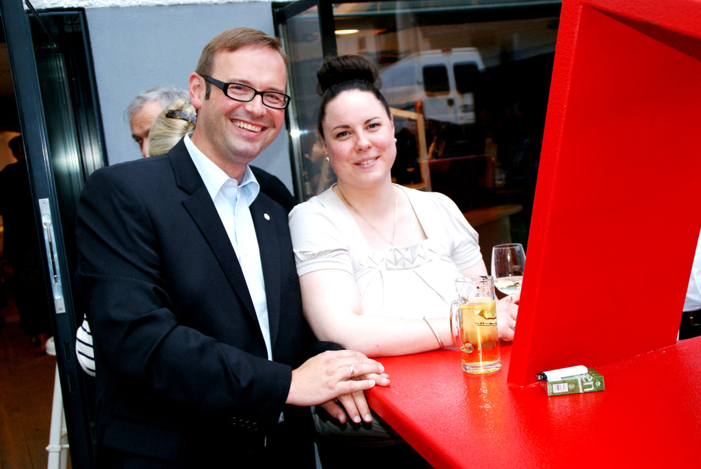 Daniel Steinhofer mit Rebecca Emberson-Borufka.JPG