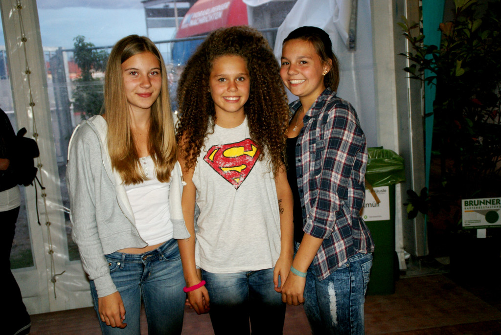 Rosa_ Lorena_ Alina.JPG