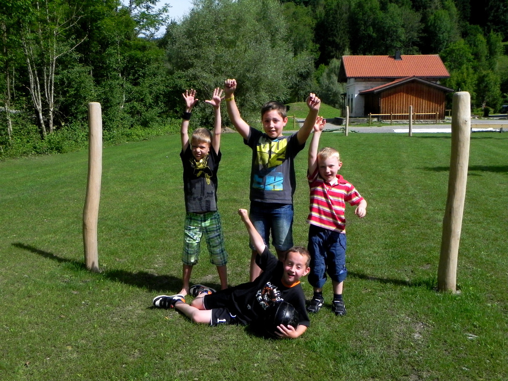 bozenau_kinder.jpg