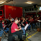 D’Musig spielt im Dorf