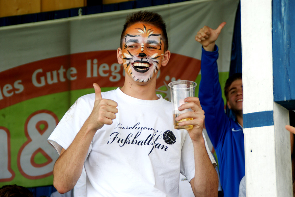 Julian in Kampfmaske.JPG