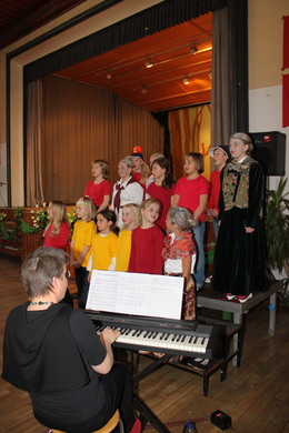 VS Englisch Theater Lochau 2010 _15__jpg-1272123669