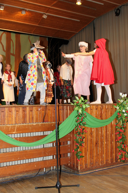 VS Englisch Theater Lochau 2010 _41__jpg-1272124074
