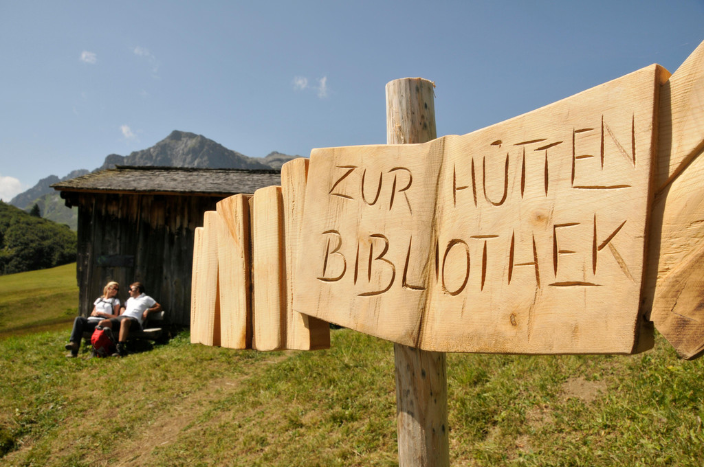 LechZuers-TourismusGmbH-Huettenbibliothek.jpg