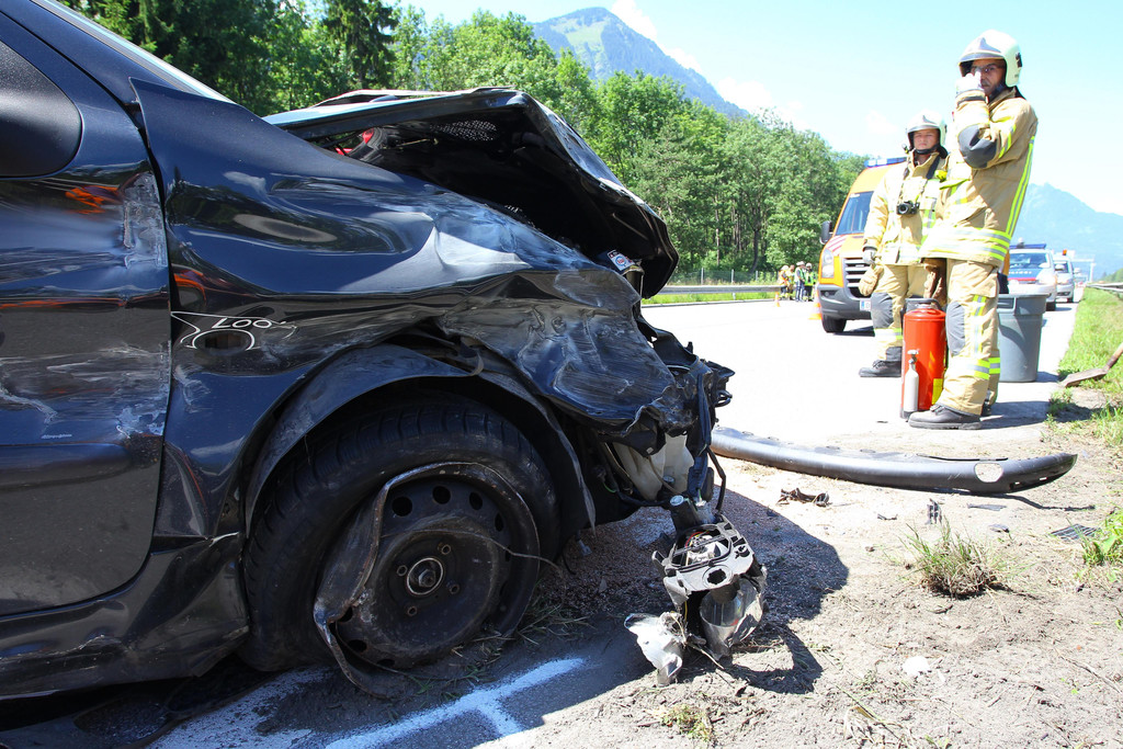 Unfall Walgauautobahn07.jpg