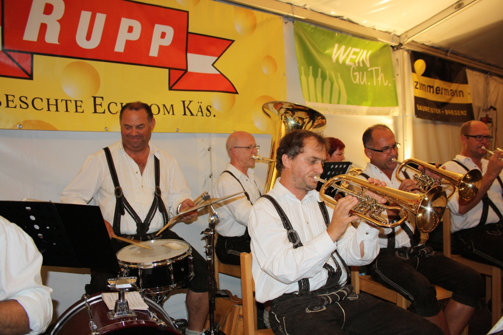 Z Bierblosn Auftritt Dorffest 2013 _3_.jpg