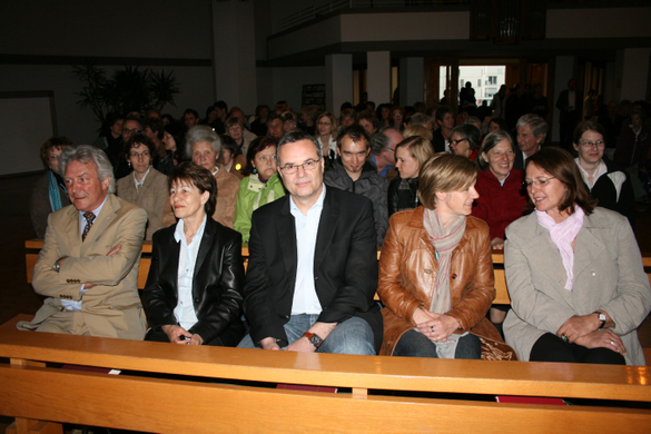 a _8__JPG-1272139017