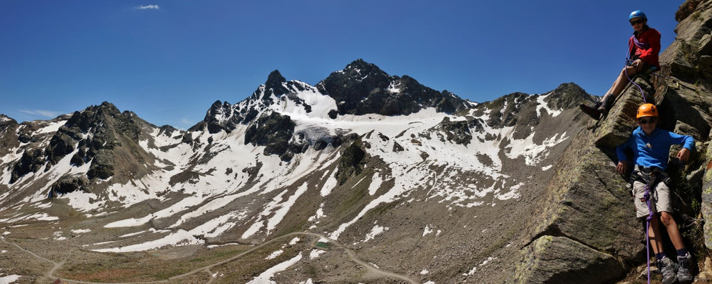 DSC06561 - DSC06564 _2_ _Medium_.jpg