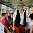 Fridolin der Schneider unterhielt die Fahrg__ste.JPG