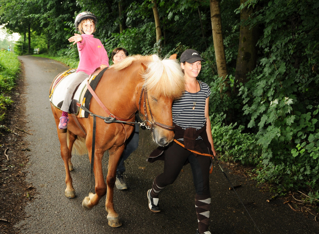 Reittherapie Ho__chst 23-07-2014 14.jpg