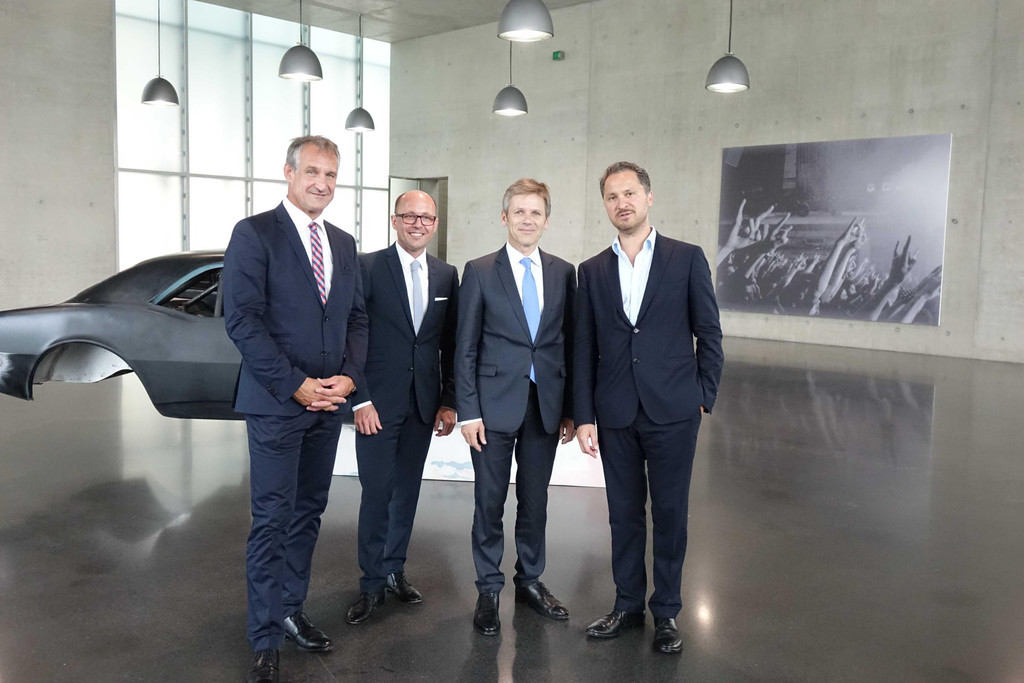 Politiker Yilmaz Prince Foto Rudolf Sagmeister DSC09919.jpg